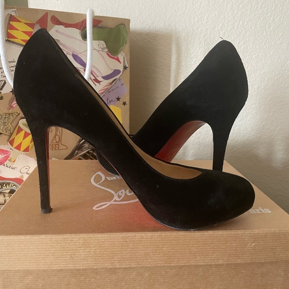 Classic black Louboutin Heels (Size 39 1/2) - Picture 3 of 8
